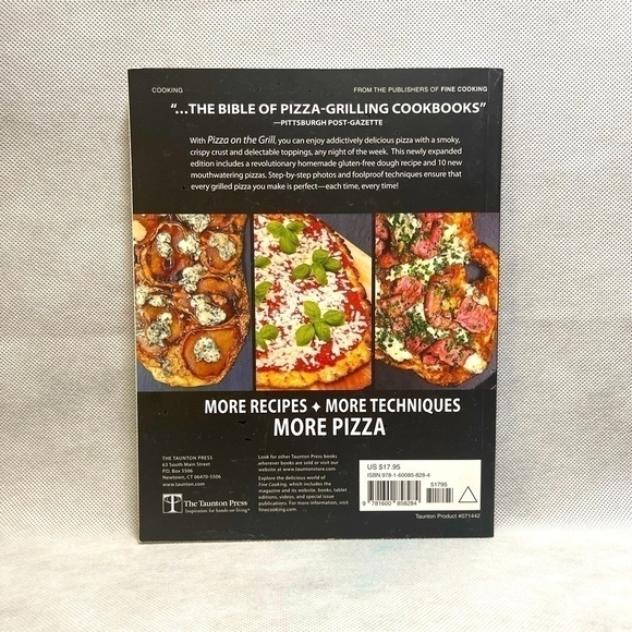 Recipes Book Pizza on the Grill Cookbook - Picture 2 of 2